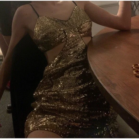 NEW Lulu's Gold Sequin Bodycon CUTOUT Mini Dress Bow Holiday Party Event Small - Picture 2 of 6